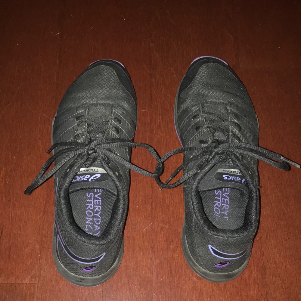 Asics Workout Shoes Woman’s Size 6